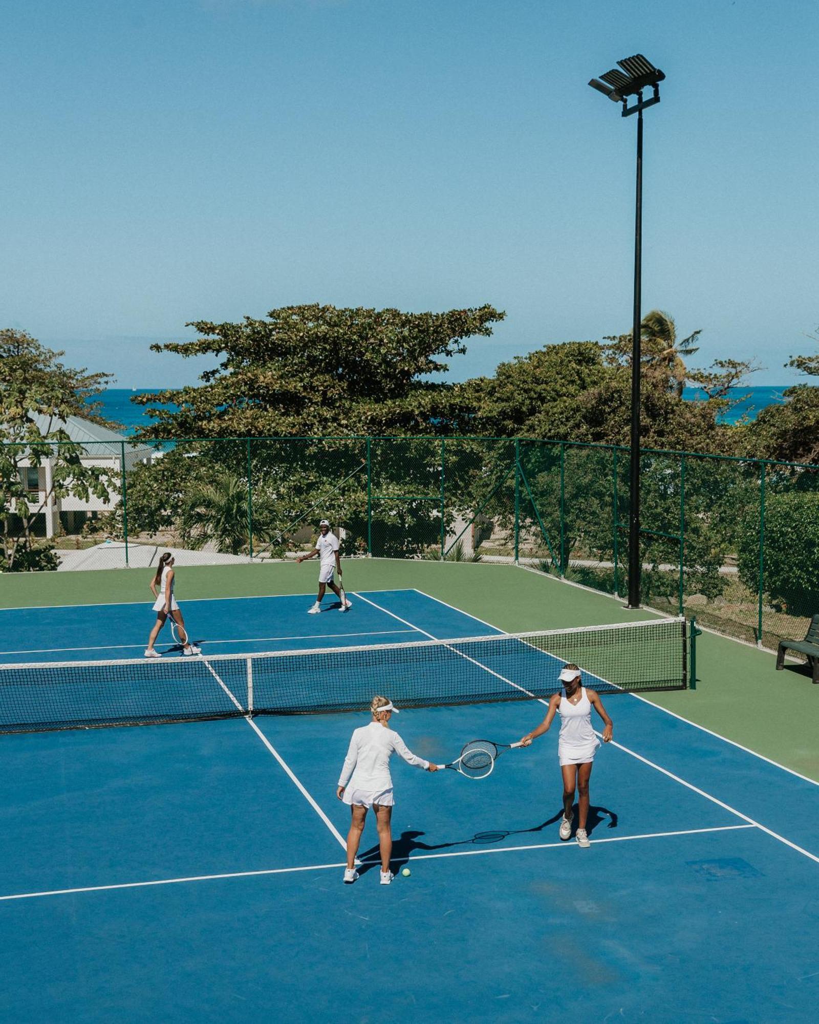 Freshwater Pond Long Bay Beach Resort מראה חיצוני תמונה